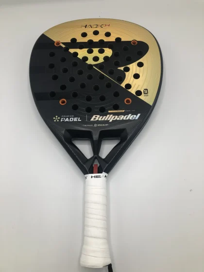 Bullpadel Hack 04 Premier Padel 2025