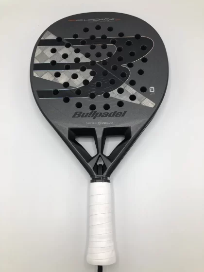 Bullpadel Hack 04 Hybrid 2026