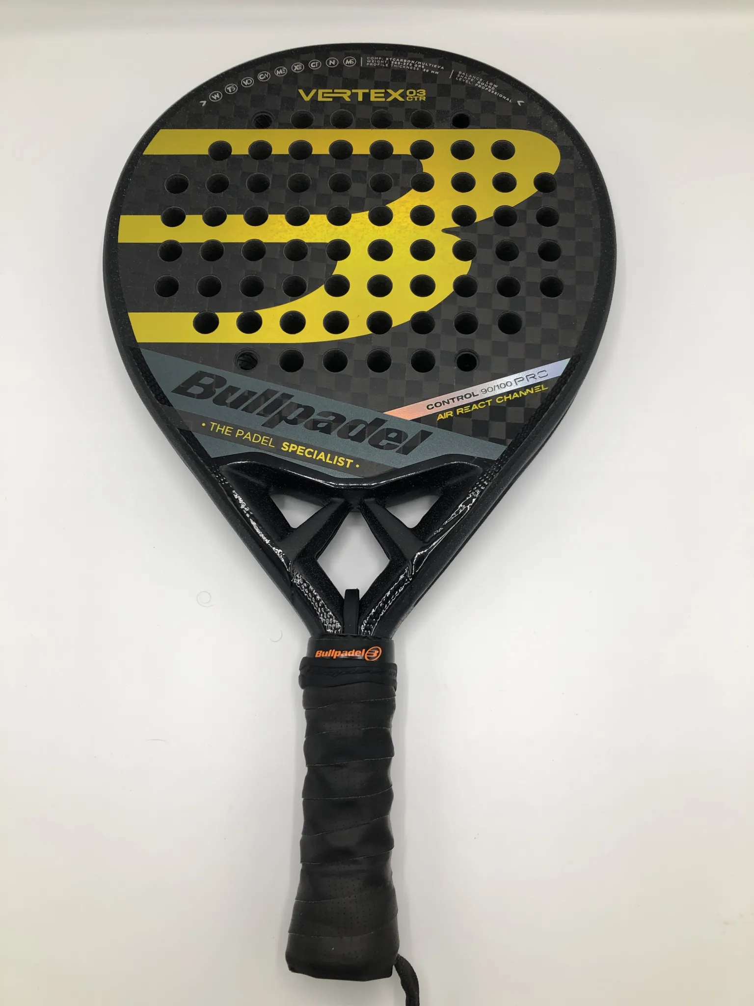 Bullpadel Vertex 03 CTR incl. hesacoregrip